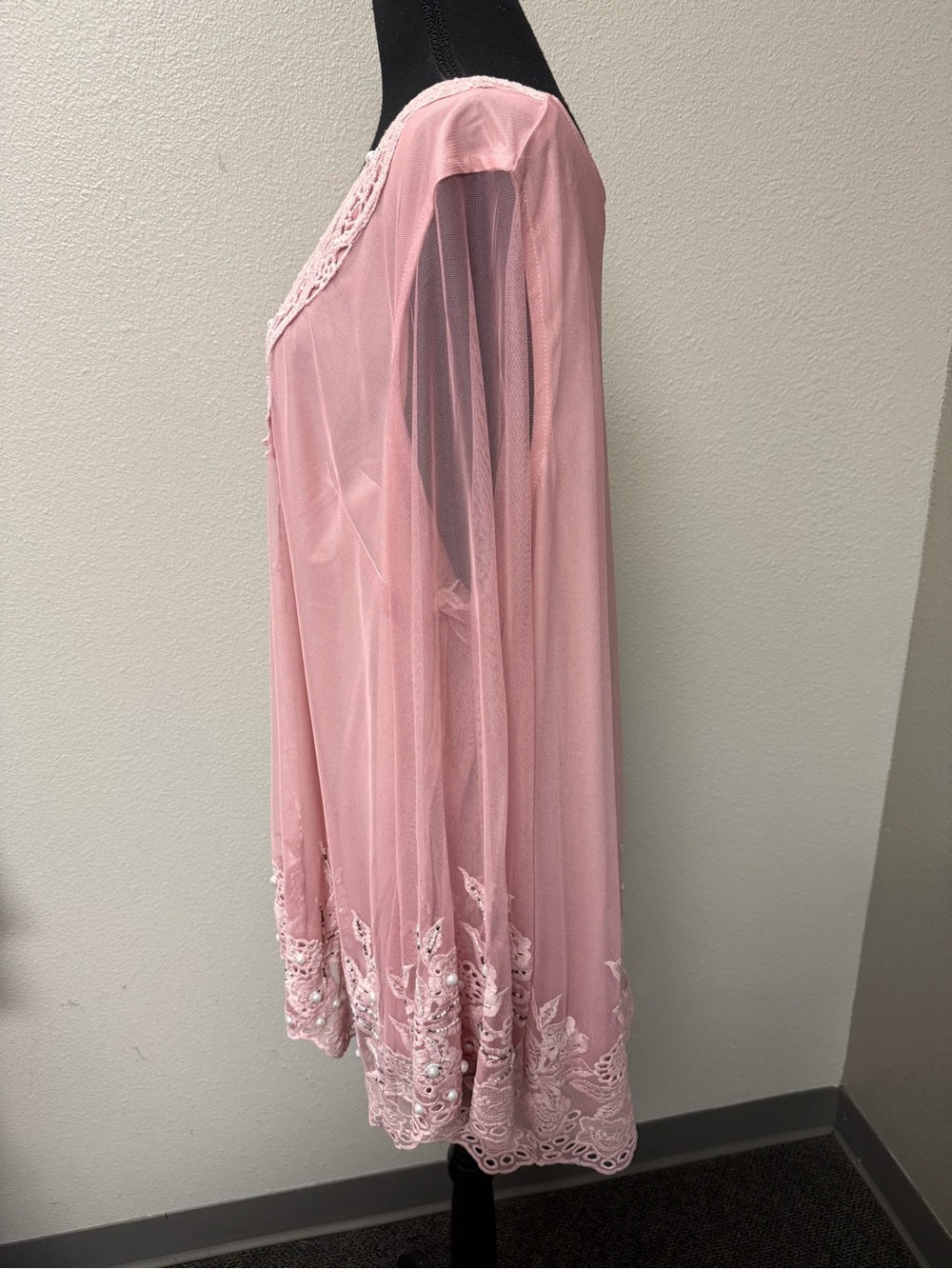 Roamans 26W Dusty Pink Lace Beaded Mesh Tunic Boho Romantic Blouse Top - Picture 5 of 10